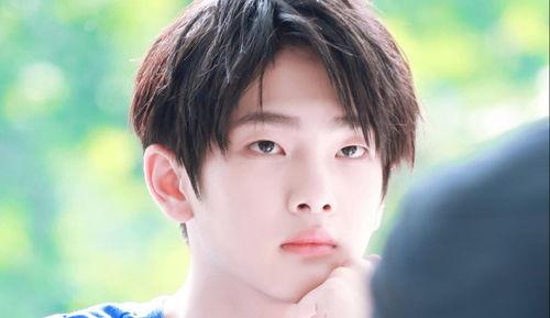 娱乐吃瓜酱喝水哥是谁,网络红人的崛起之路